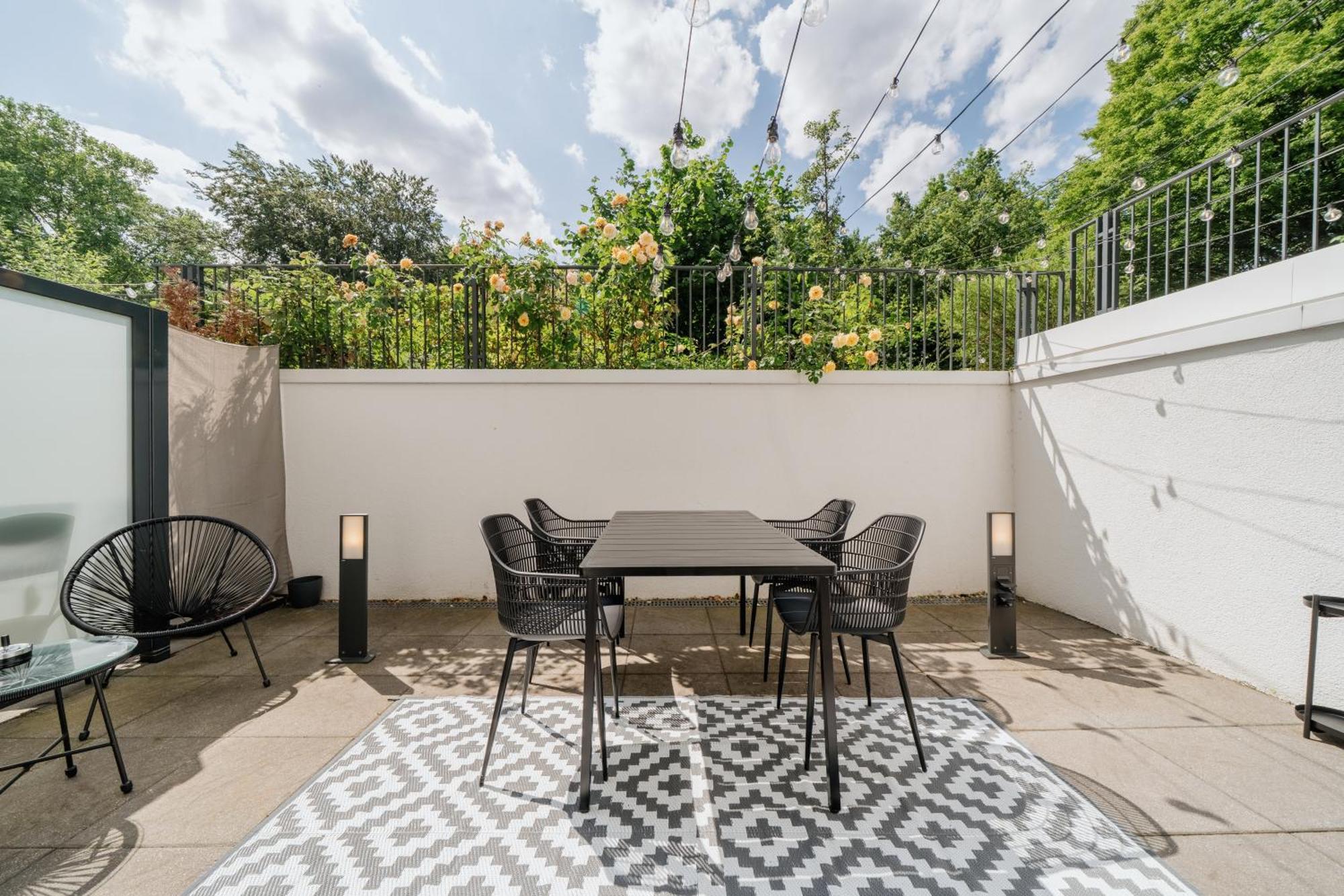 Apartment Homely - Huge Terrace, Modern, Quiet, Near Kudamm