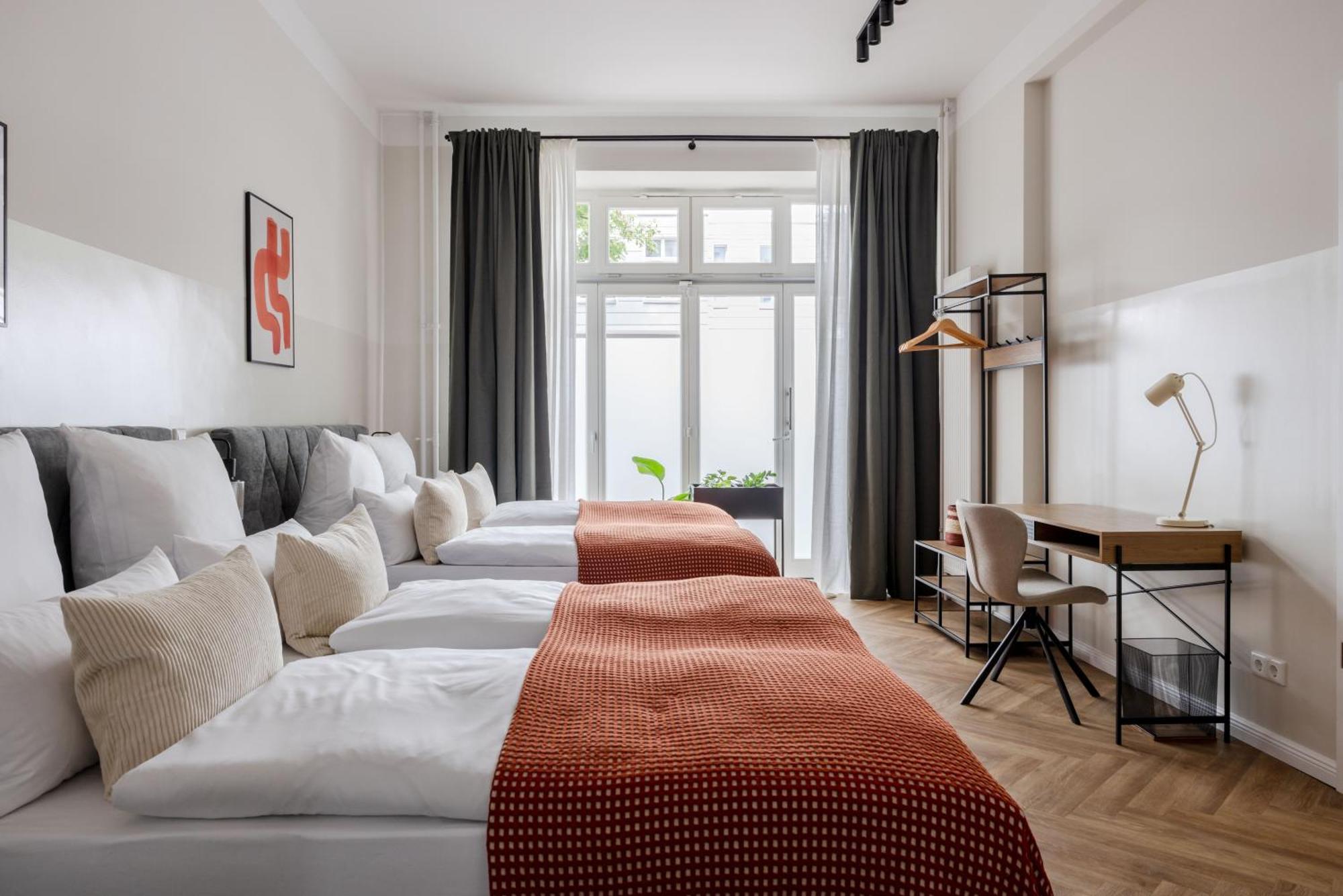 Oomph Minimalist & Mighty - 1 Bedroom Hosting Up To 6 Berlin