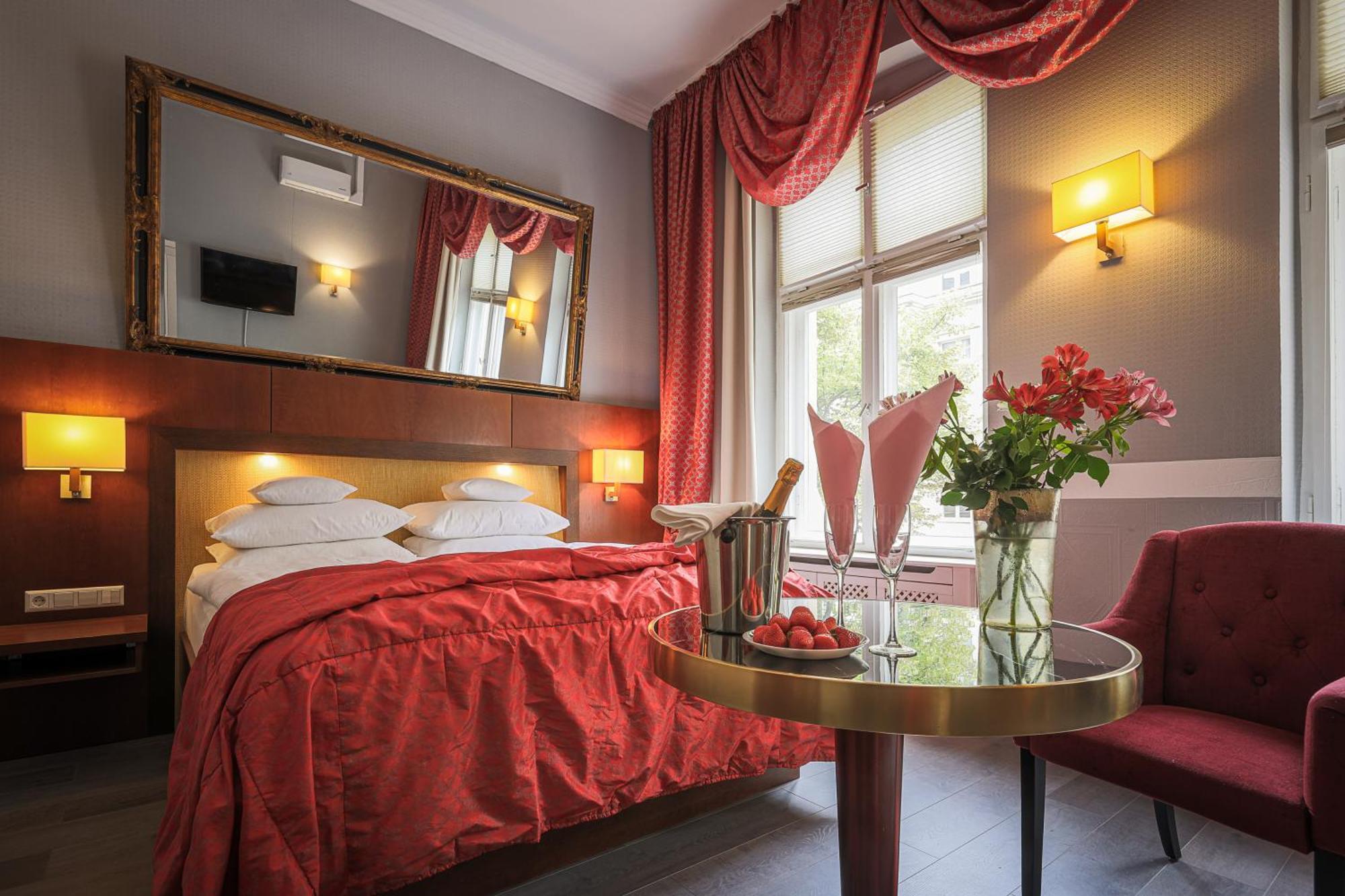 Augusta Am Kurfuerstendamm Berlin