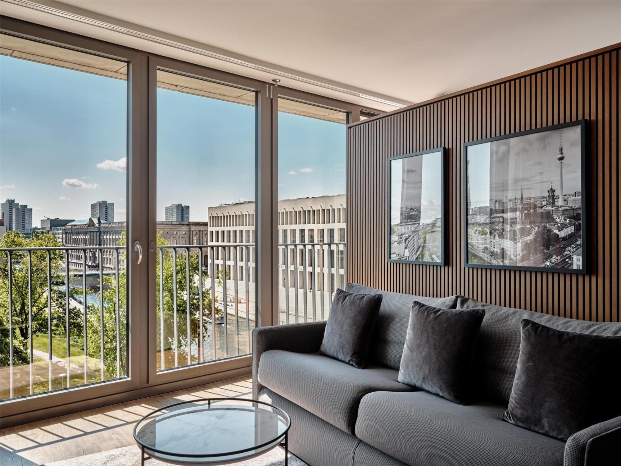Radisson Blu Hotel, Hotel