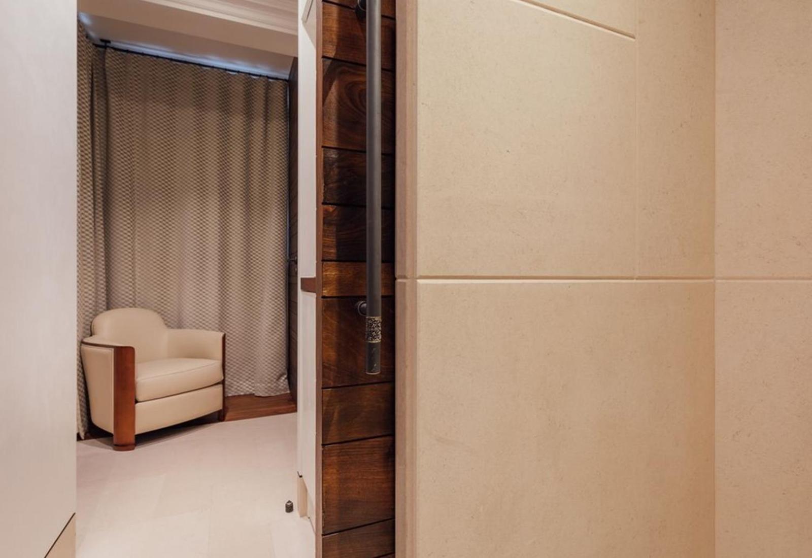 Bright & Modern 4-bedroom In The Heart Of Apartment