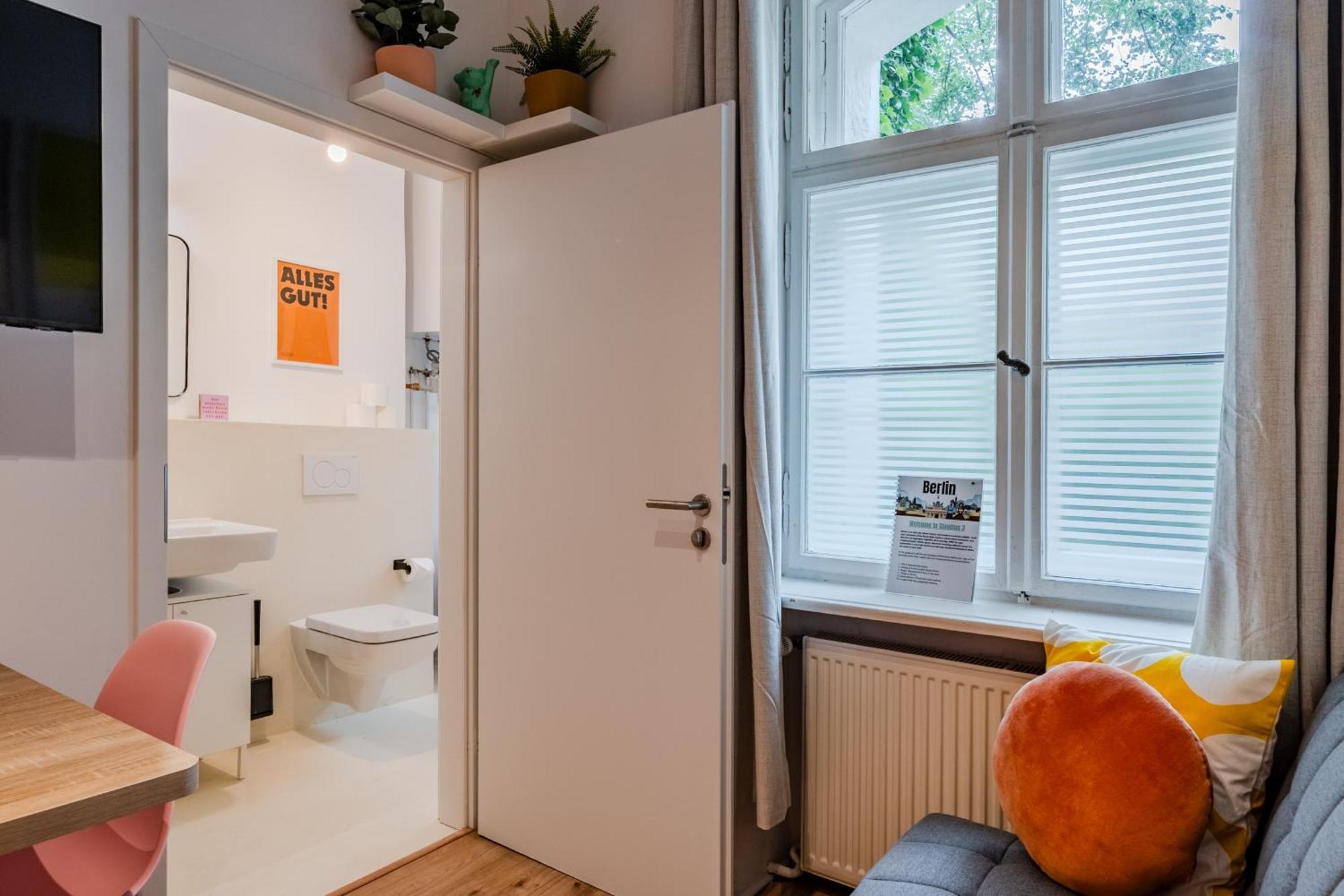 Apartment Vibrant Micro-apartment - Cozy, & Self Checkin Berlin