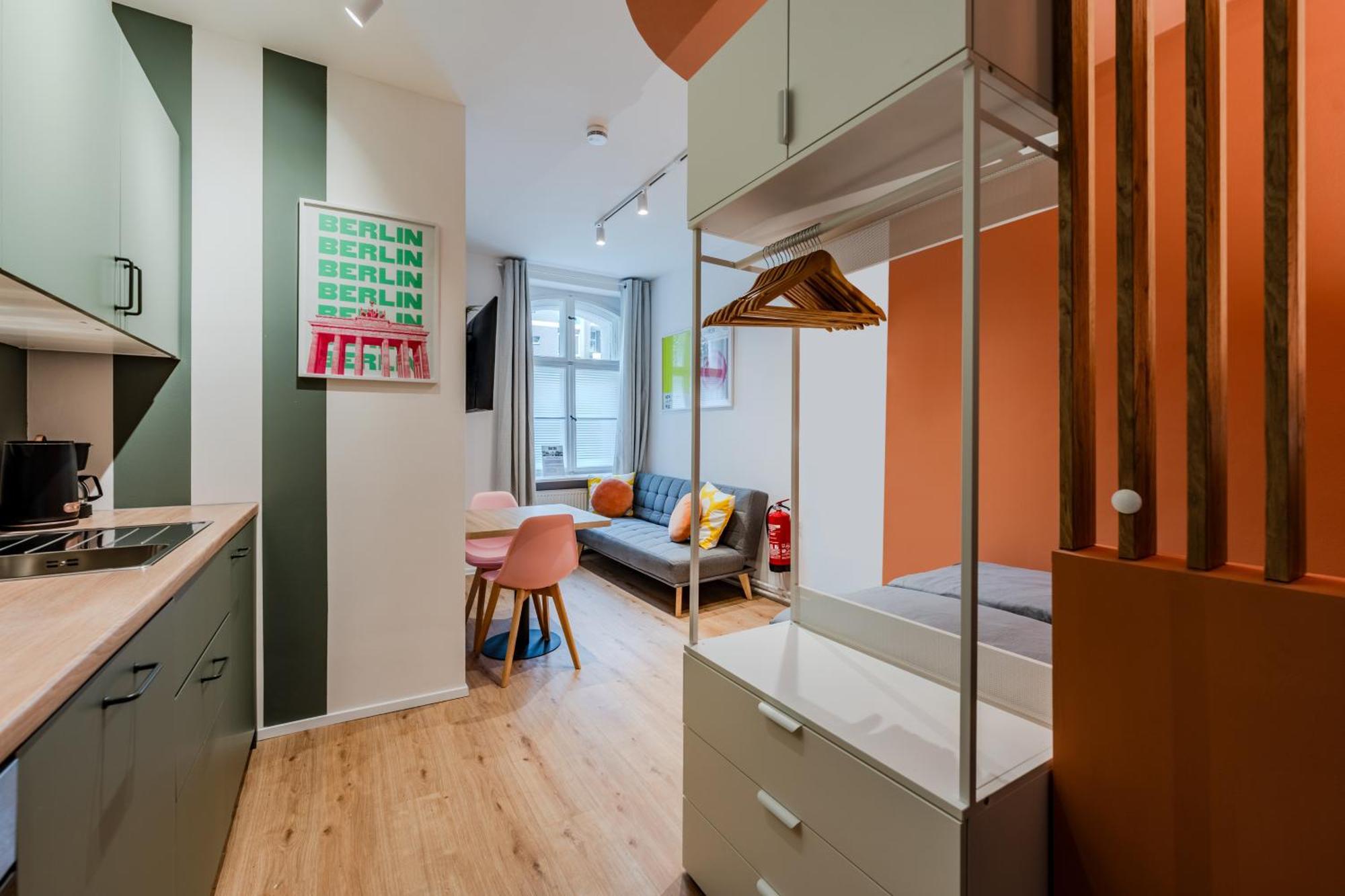 Vibrant Micro-apartment - Cozy, & Self Checkin * Berlin
