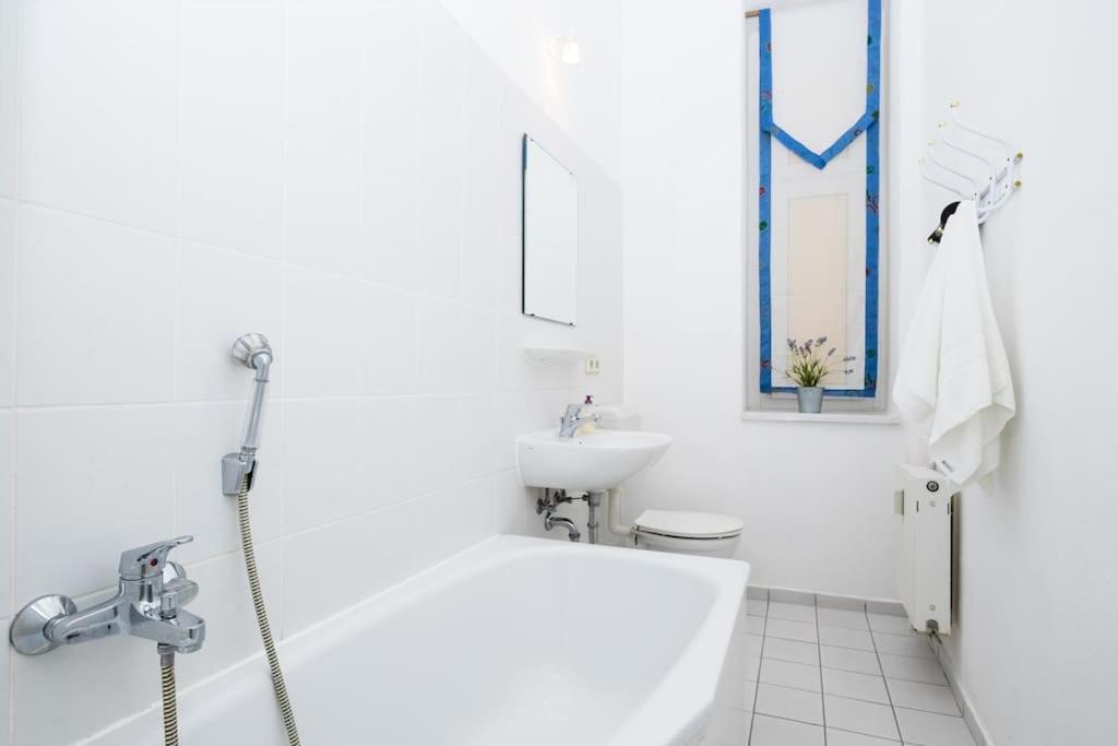 Comfortable 2-room For Rest & Work P-berg Apartment Berlin