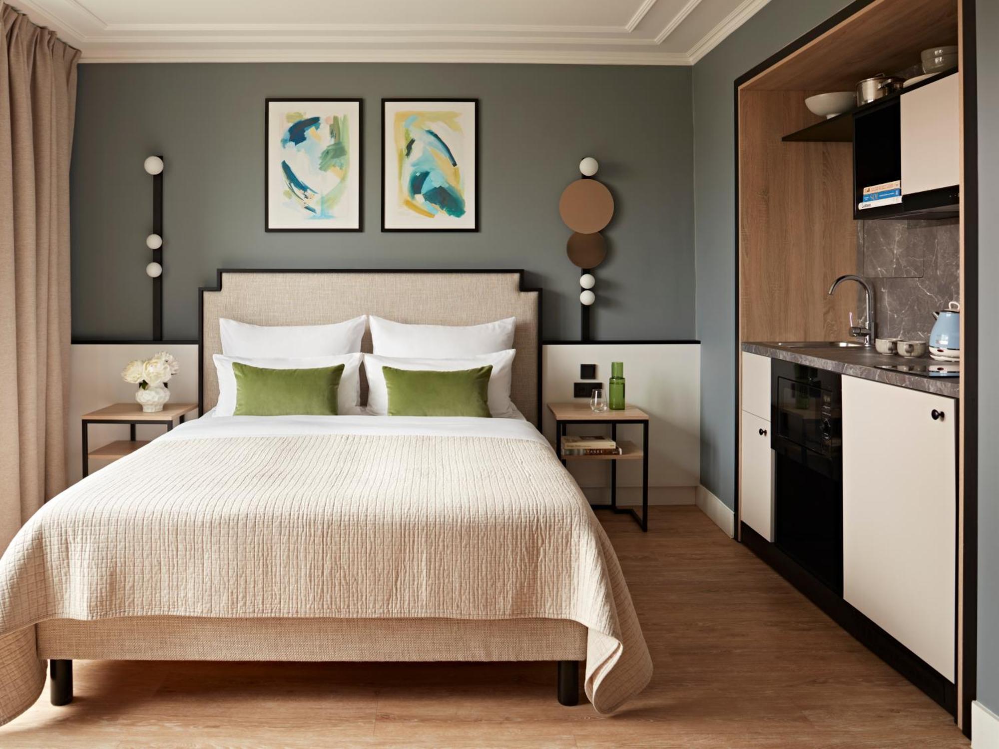 Numa Arc Aparthotel 4*