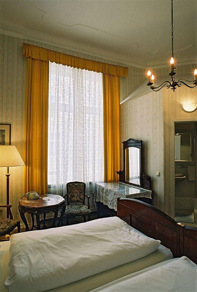 Hotel-pension Funk Am Kurfuerstendamm Hotell