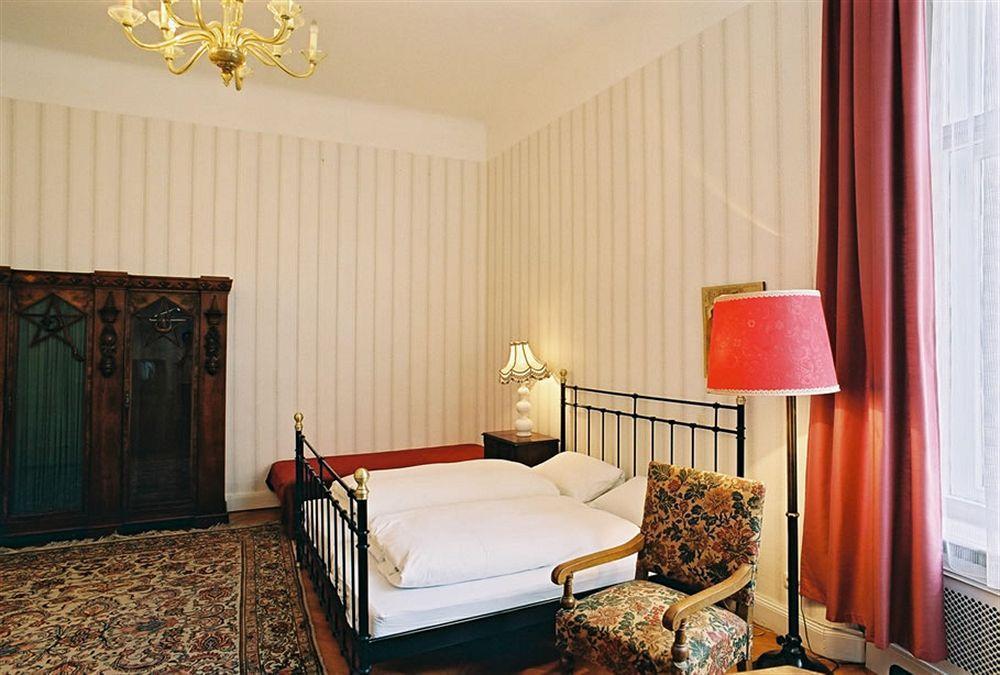 Hotell Hotel-pension Funk Am Kurfuerstendamm Berlin