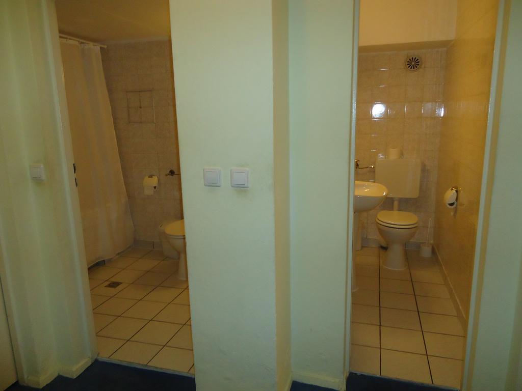 Hotell Hotel Kubrat Am Checkpoint Charlie 3*