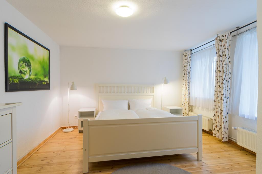 B! Berlin