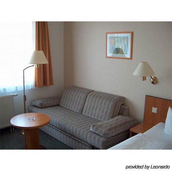 Hotell Kubrat An Der Spree 3*
