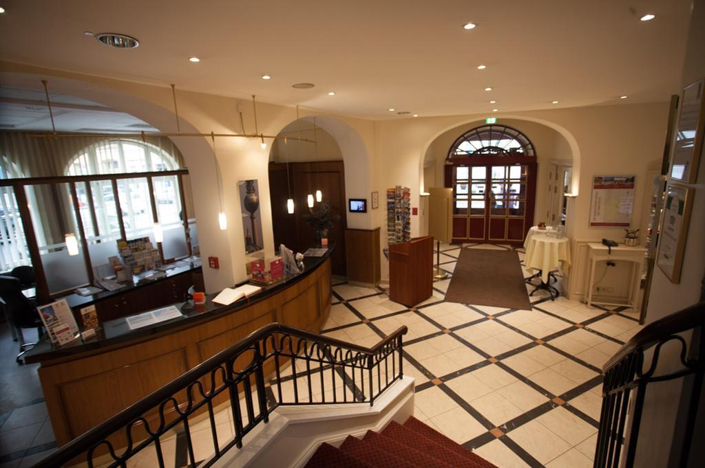 Albrechtshof Hotel 3*