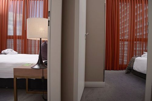 Lägenhetshotell Adina Mitte 4*