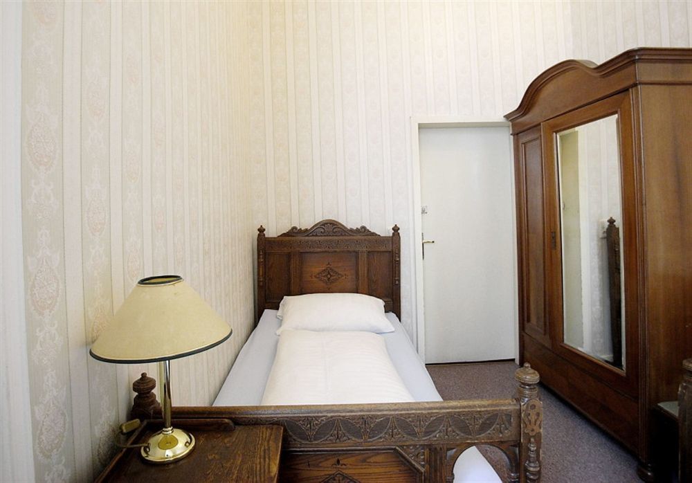 Hotell Hotel-pension Funk Am Kurfuerstendamm Berlin