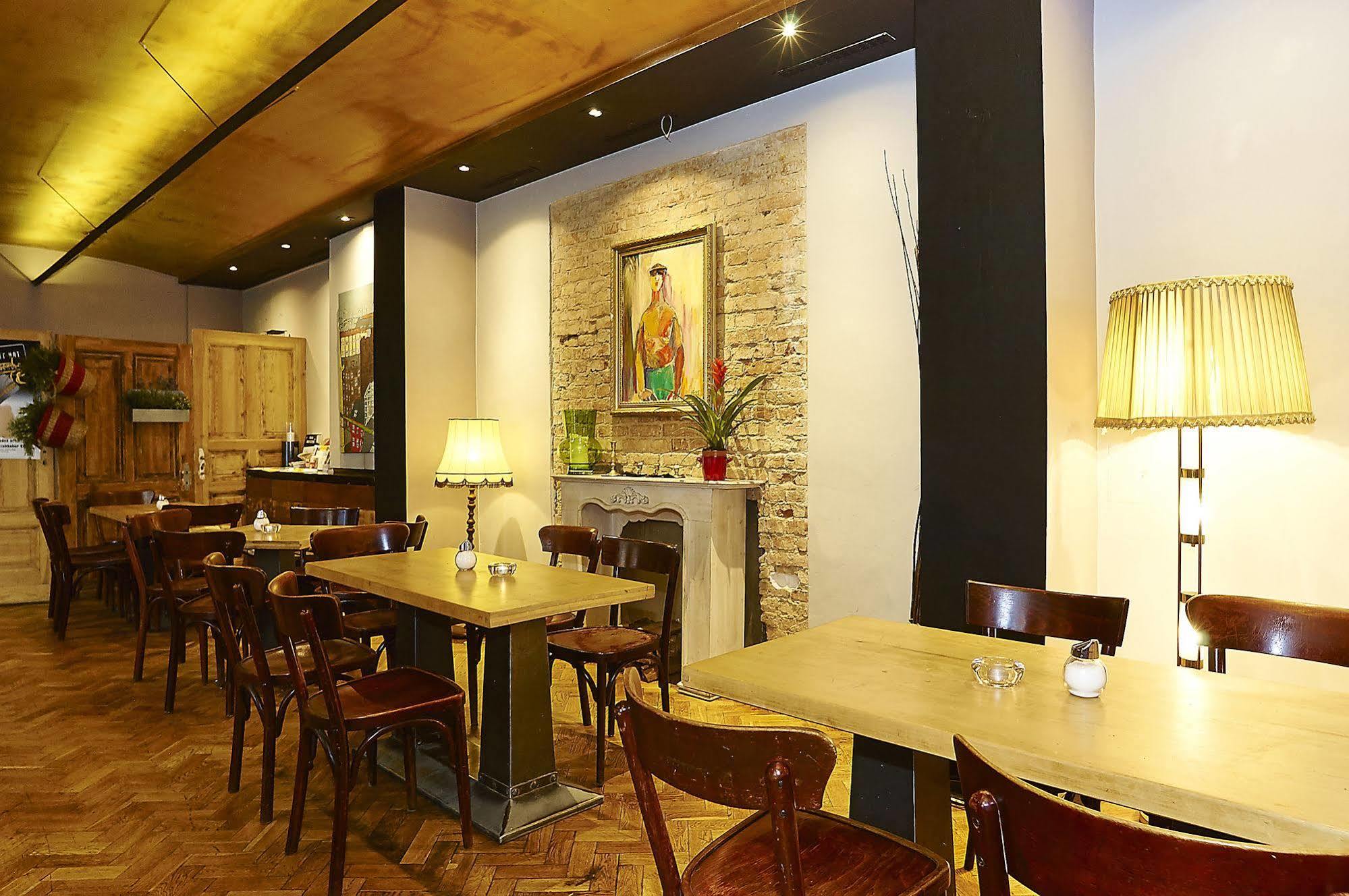 Hotel Schall & Rauch 3*