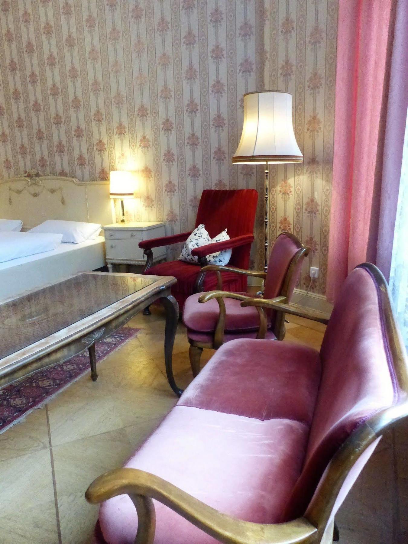 Hotel-pension Funk Am Kurfuerstendamm Hotell