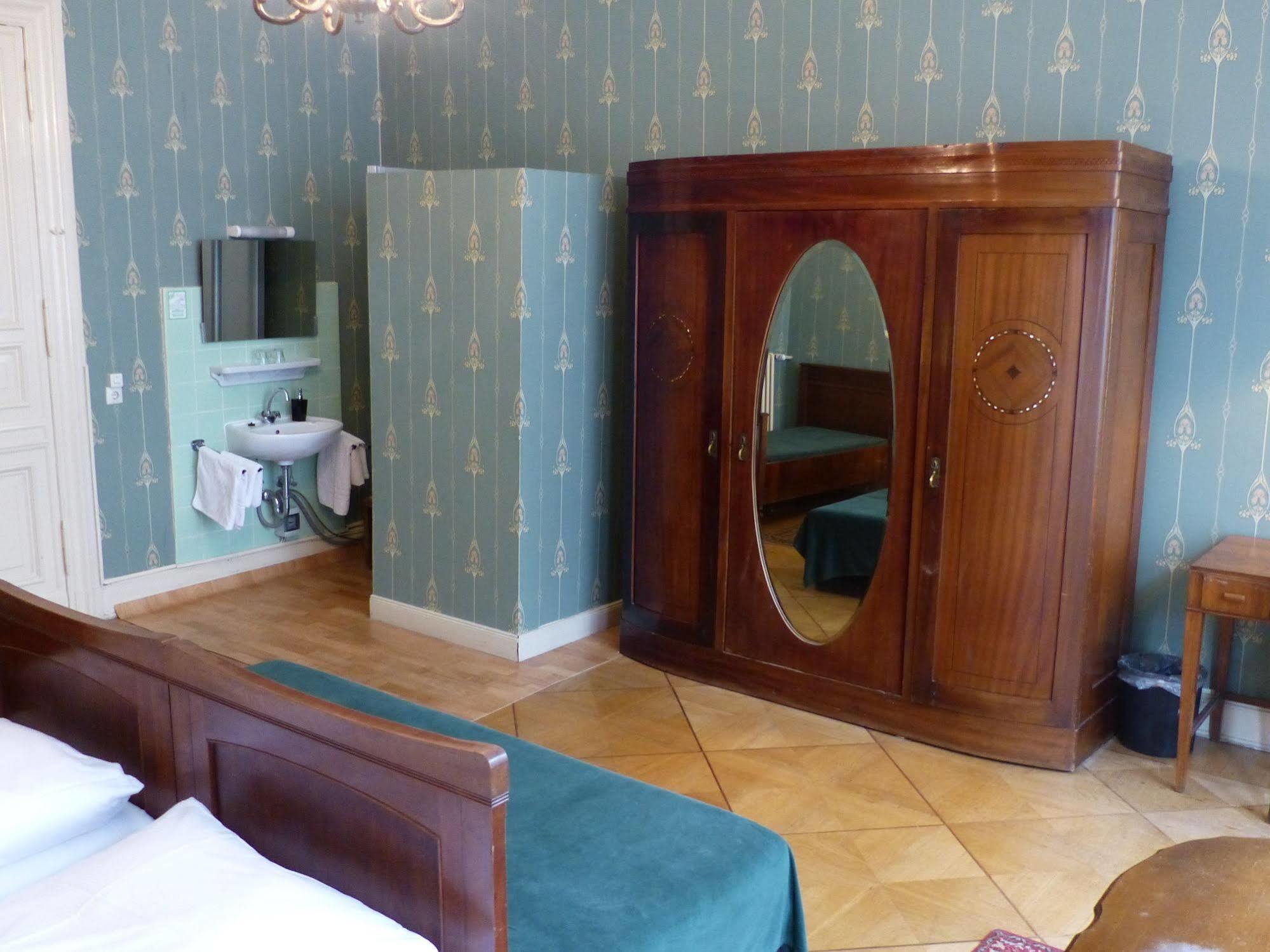 Hotel-pension Funk Am Kurfuerstendamm Hotell