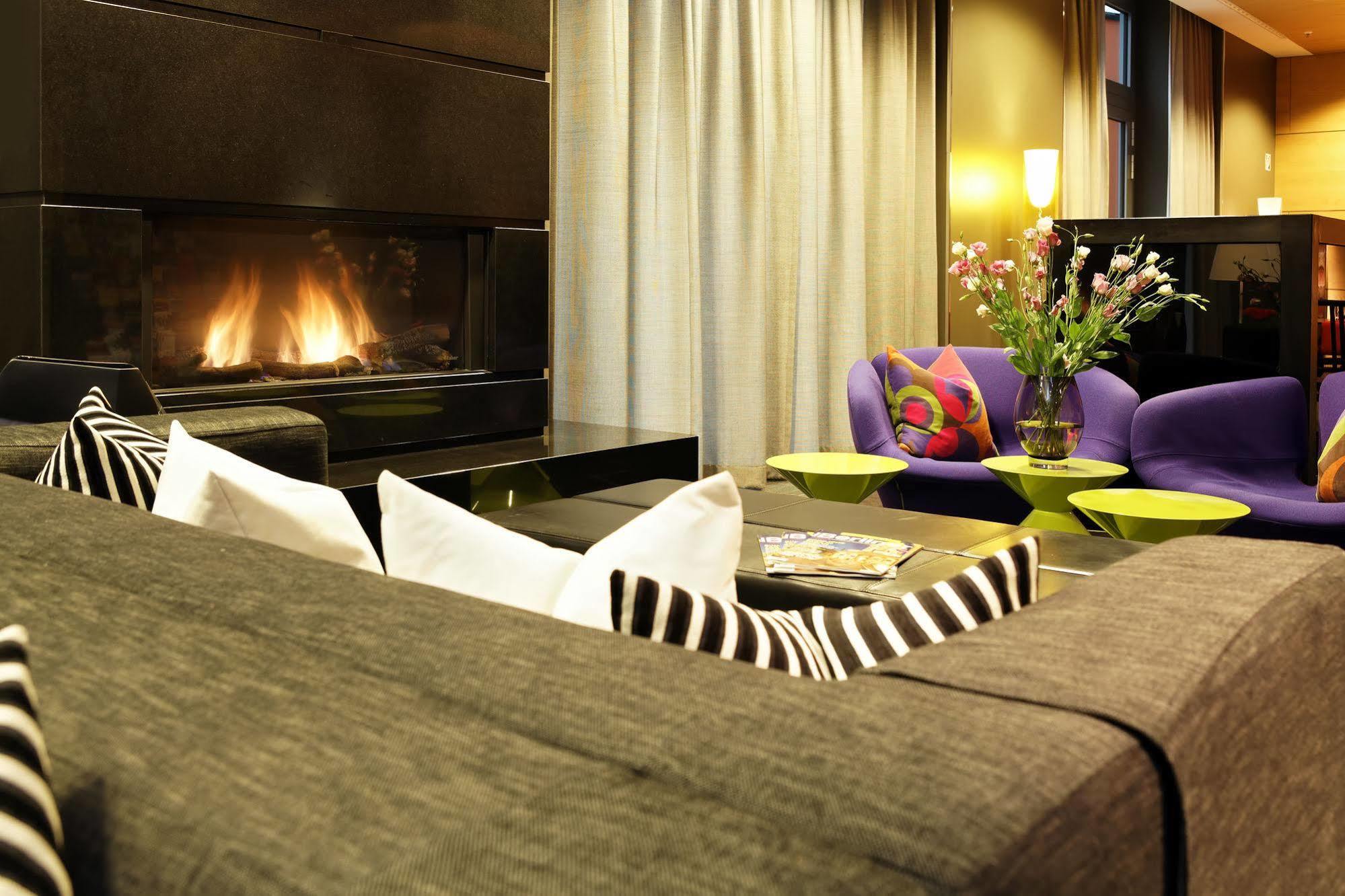 Lejlighedshotel Adina Hackescher Markt Berlin
