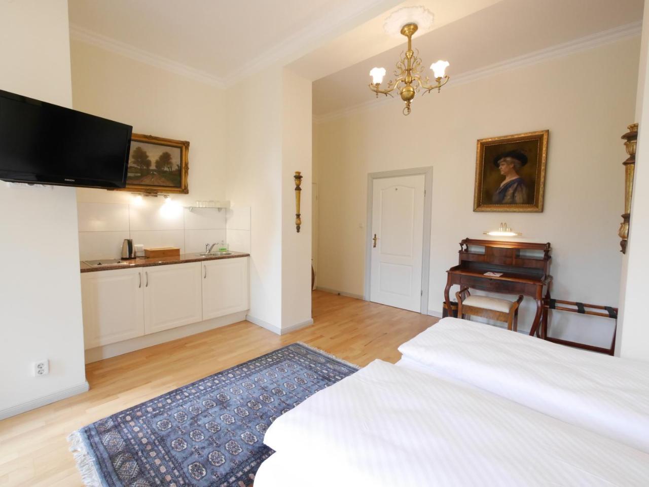 Rotdorn Hotell 3*