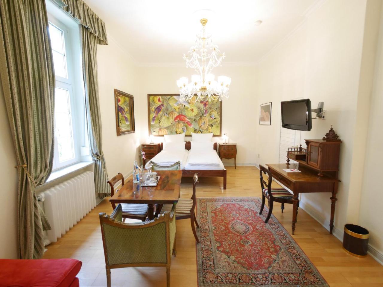 Rotdorn Hotell