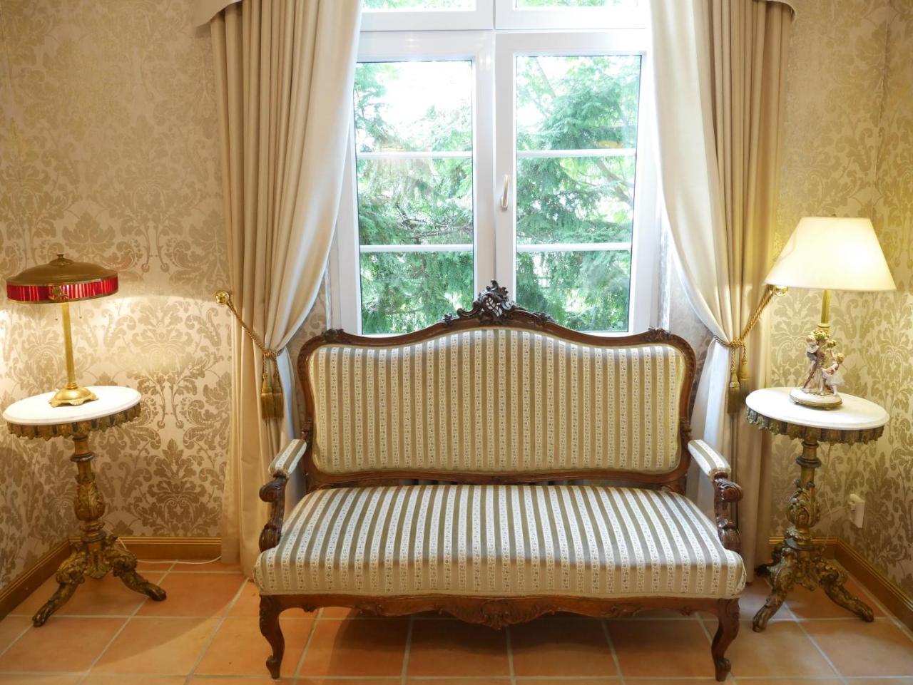 Rotdorn Hotell