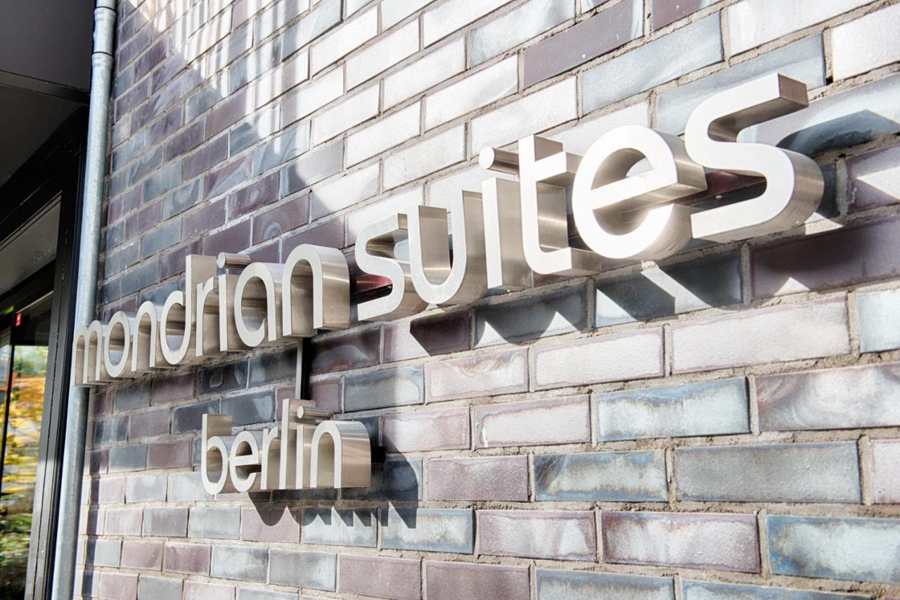 Mondrian Am Checkpoint Charlie 4*