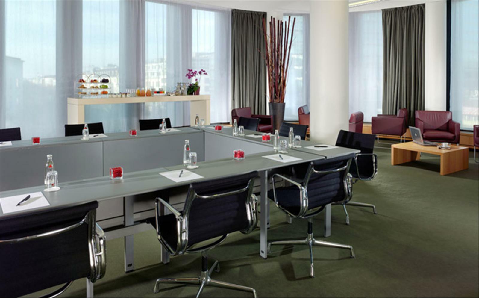 Swissotel Kurfuerstendamm 5*