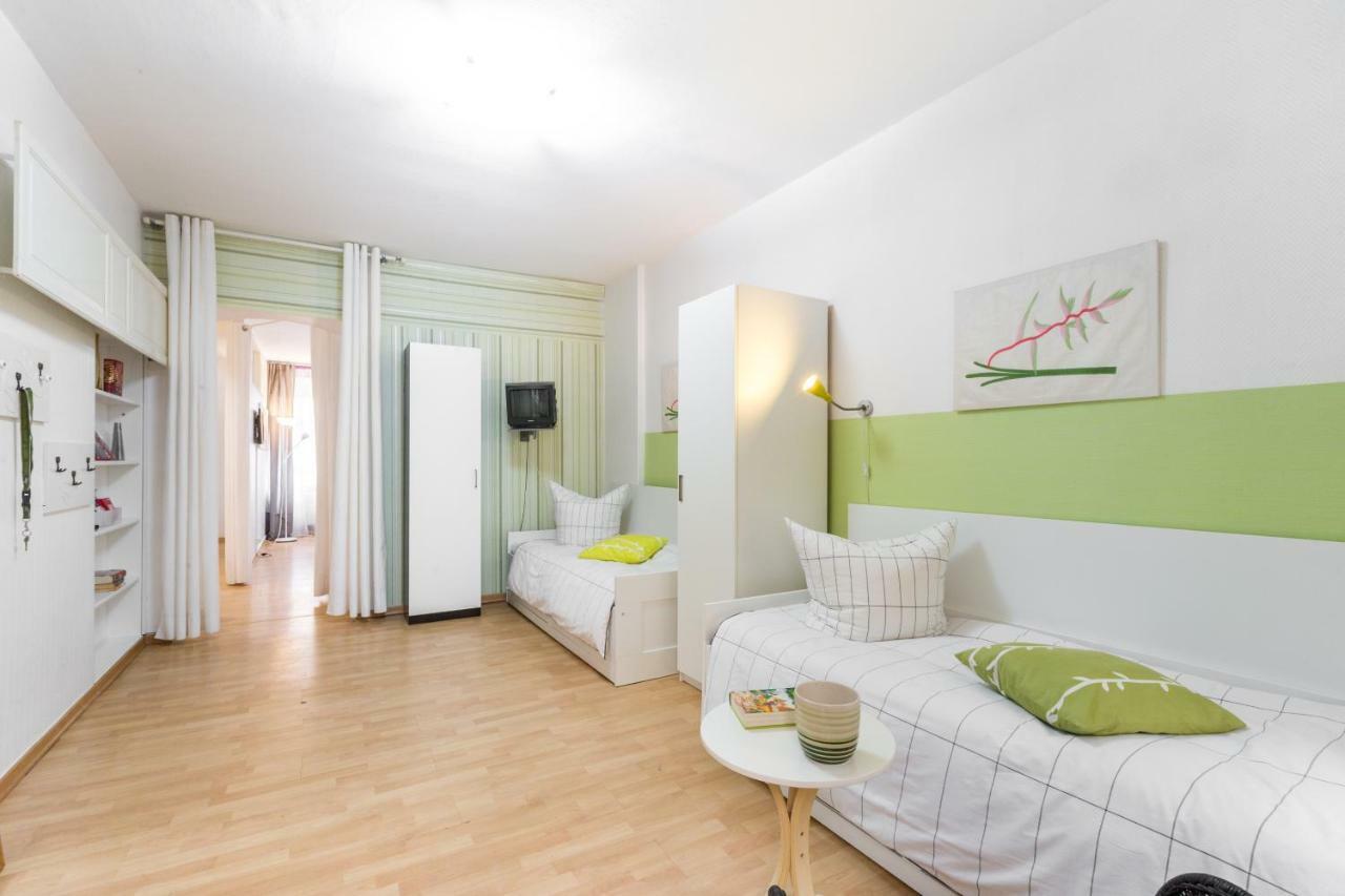 Schönes 2-zimmer-apartment In Kollwitzplatz-nähe *