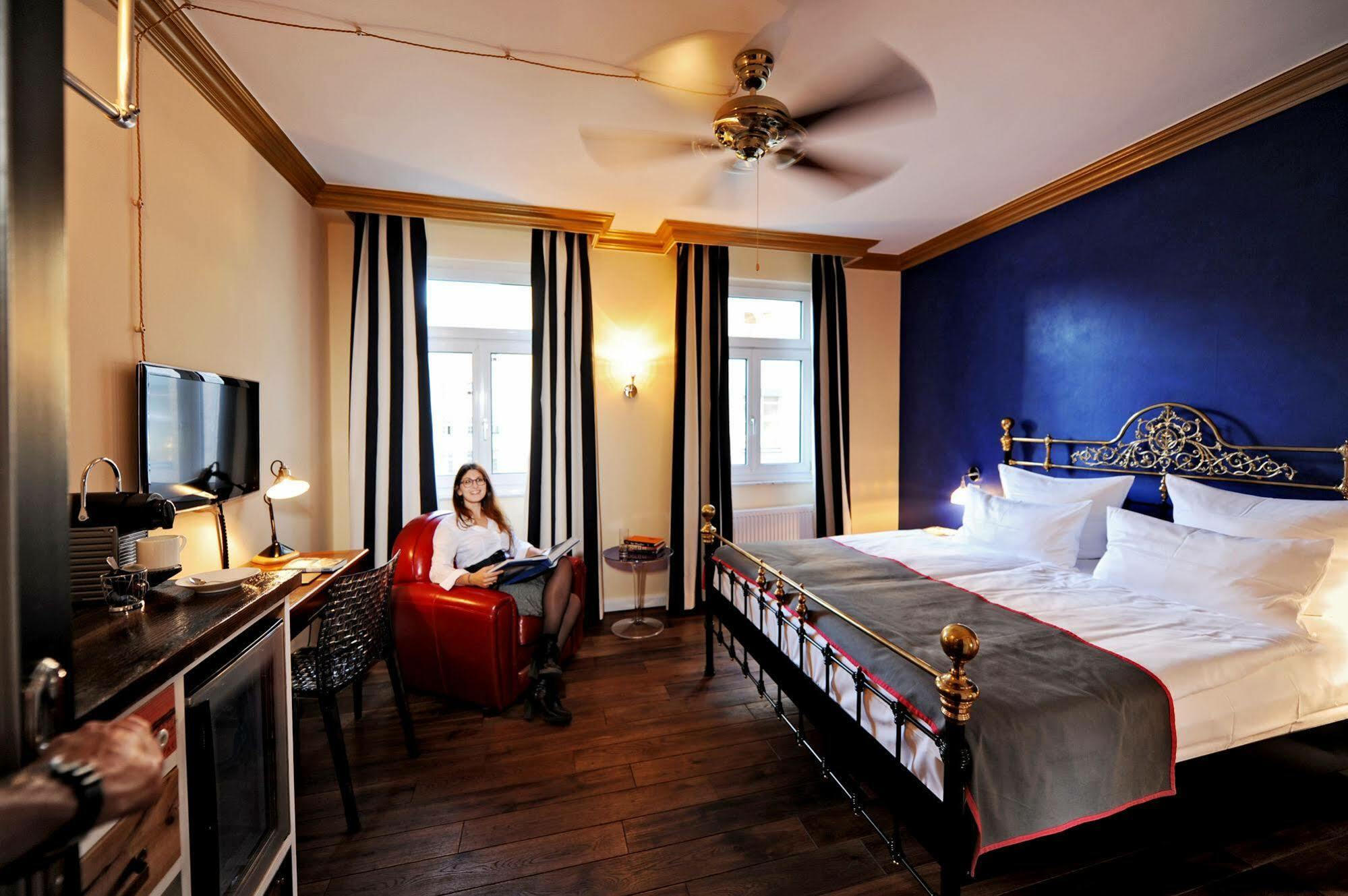 Bob W Mitte Lägenhetshotell 4*