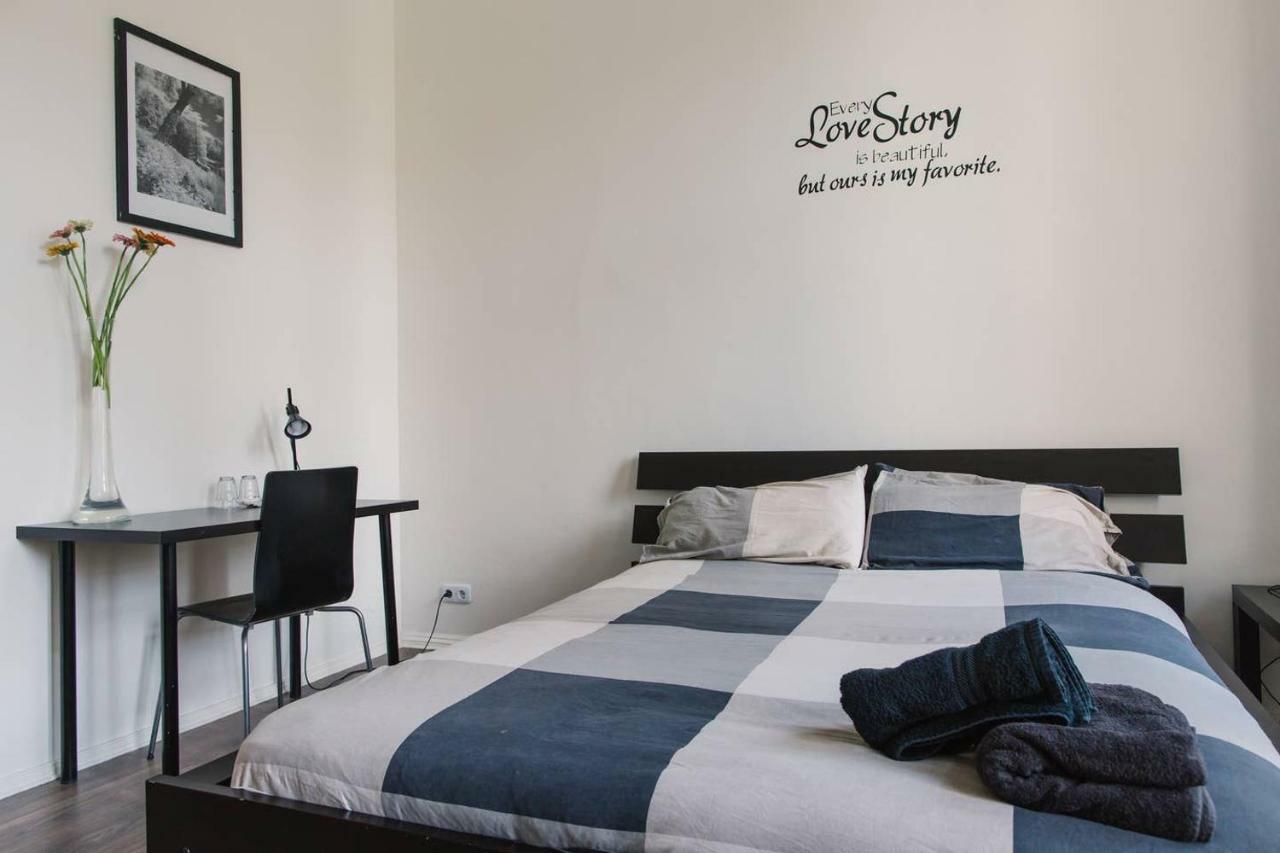 Séjour chez l'habitant ++ Hip, Chill Berghain With Breakfast ++ *