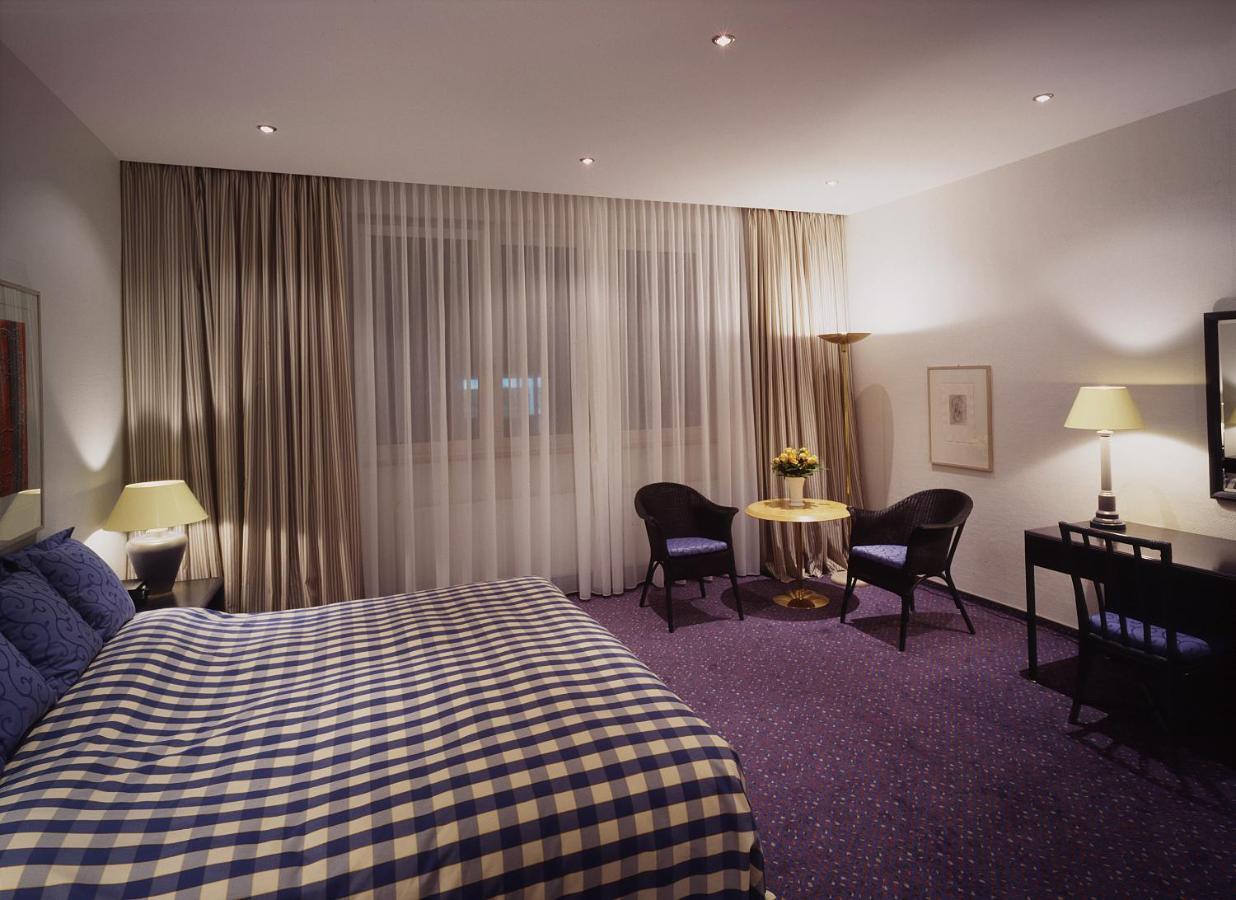 Hecker's Kurfürstendamm 4*