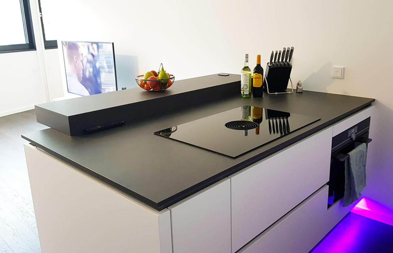 Aussergewohnliches Luxus-apartment Direkt An Der Spree - Extraordinary Luxury Right At River Side Lägenhet Berlin