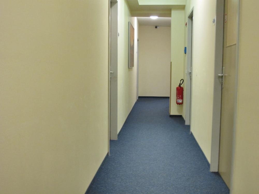 Comenius Hotell